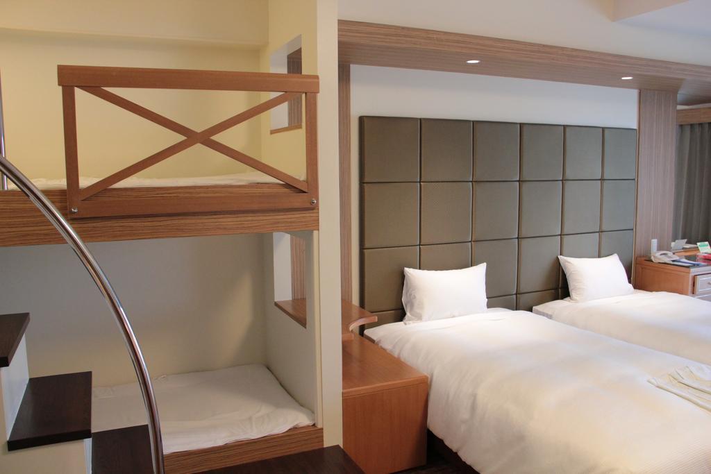 Okinawa Kariyushi Beach Resort Ocean Spa Onna Exterior photo
