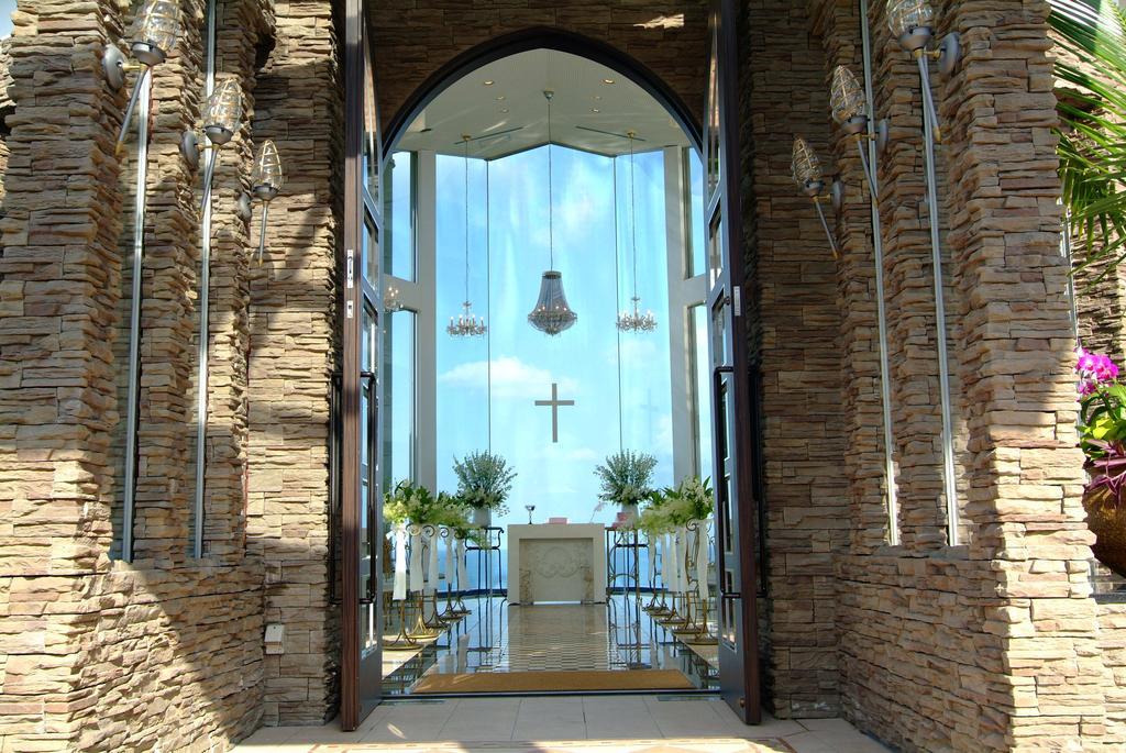 Okinawa Kariyushi Beach Resort Ocean Spa Onna Exterior photo