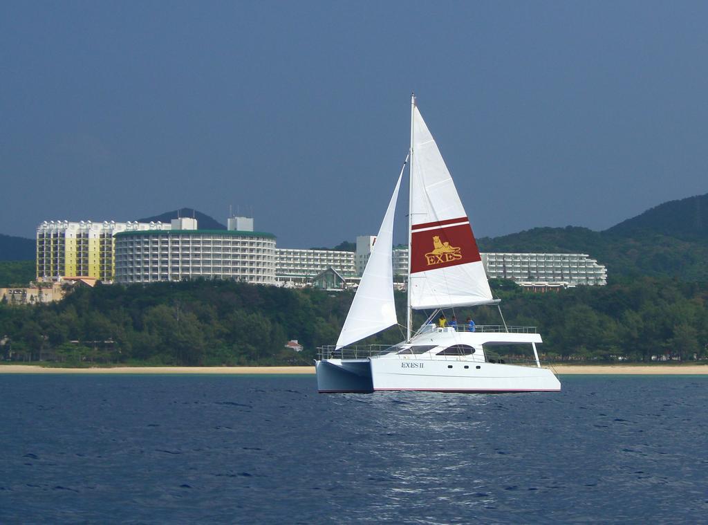 Okinawa Kariyushi Beach Resort Ocean Spa Onna Exterior photo