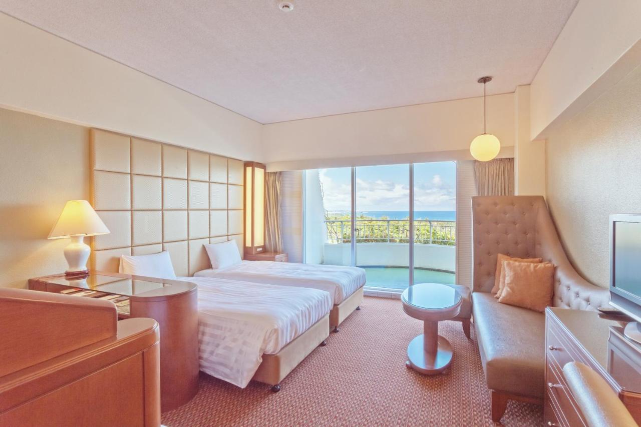Okinawa Kariyushi Beach Resort Ocean Spa Onna Exterior photo