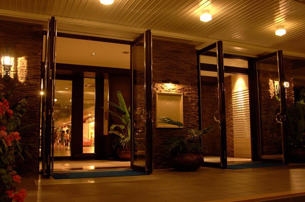 Okinawa Kariyushi Beach Resort Ocean Spa Onna Exterior photo